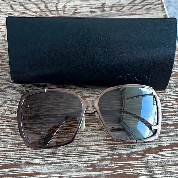 Fendi | Accessories | Fendi Fs55 Metal Square Sunglasses  display picture 2